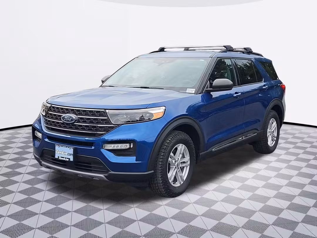 2021 Ford Explorer XLT - Image 2