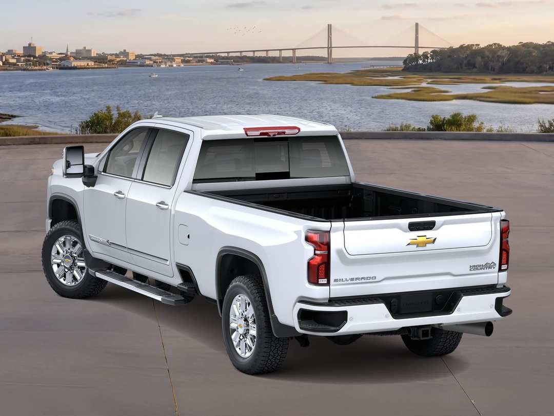 2026 Chevrolet Silverado 3500Hd High Country - Image 2