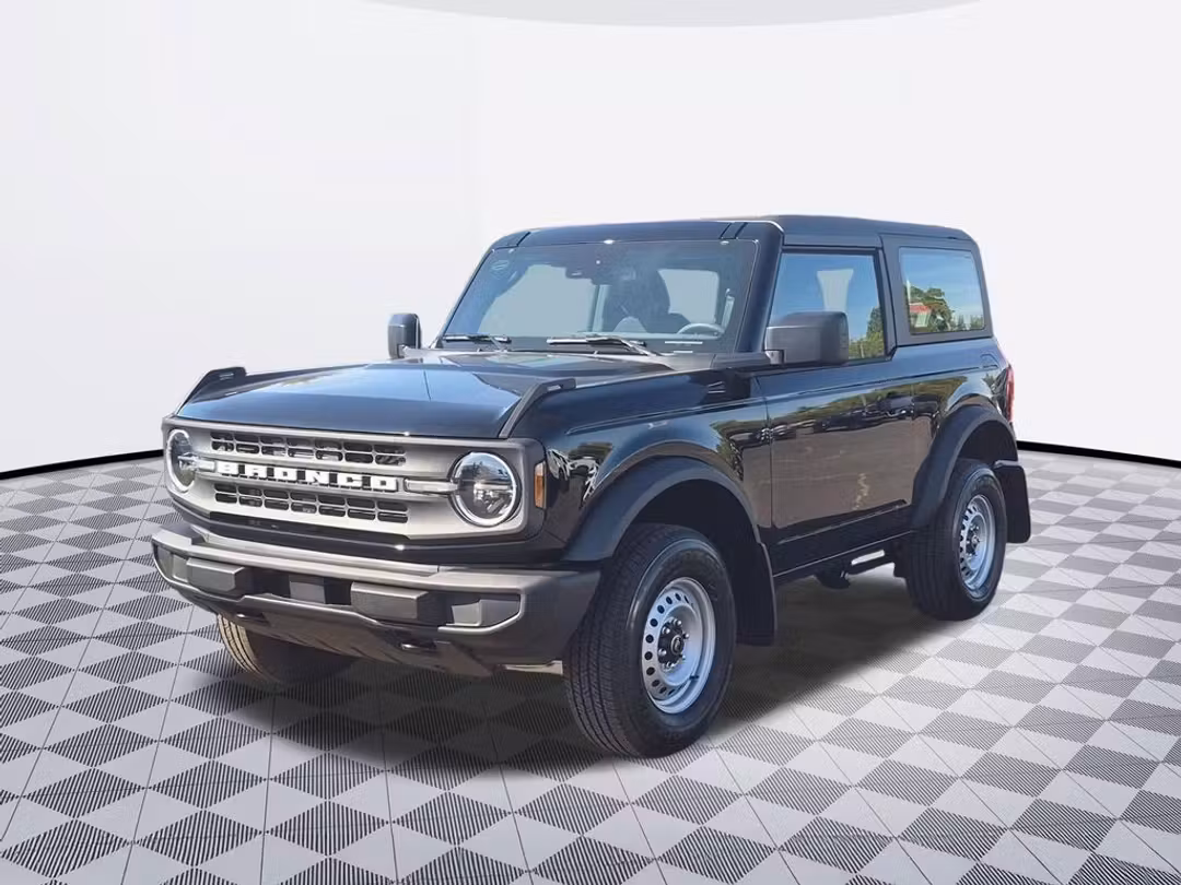 2026 Ford Bronco Base - Image 2