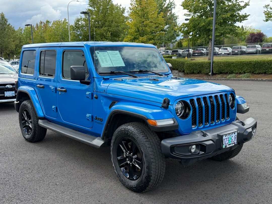 2022 Jeep Wrangler Unlimited Sahara Altitude - Image 2