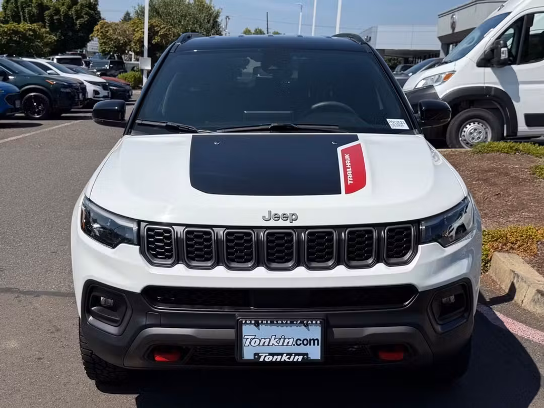 2024 Jeep Compass Trailhawk - Image 3