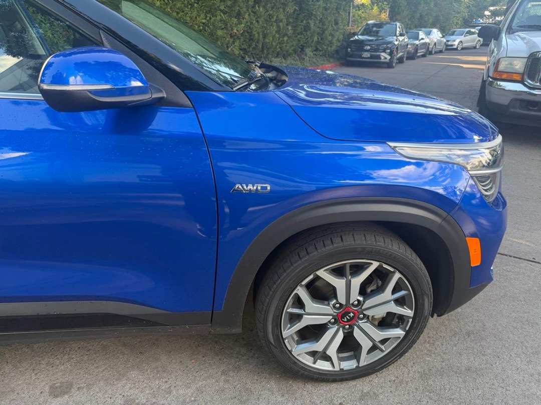 2021 Kia Seltos SX - Image 3
