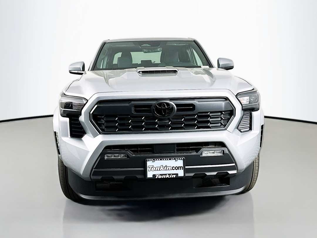 2026 Toyota Tacoma TRD Sport - Image 2