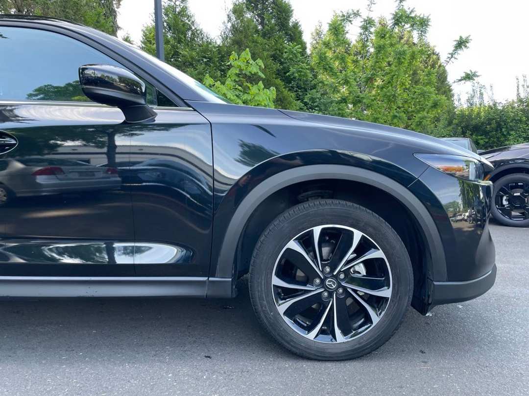 2023 MAZDA CX-5 2.5 S Premium Package - Image 2