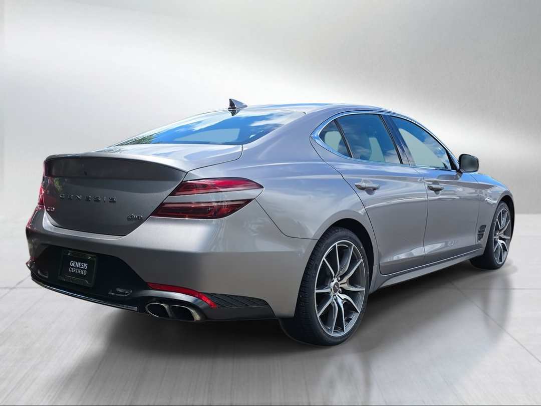 2023 Genesis G70 2.0T - Image 3