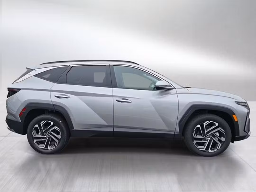 2026 Hyundai Tucson Limited - Image 2