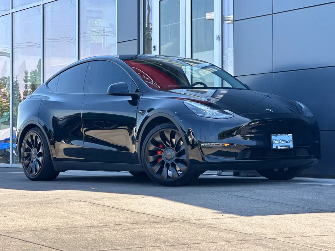 2022 Tesla Model Y Performance - Image 2