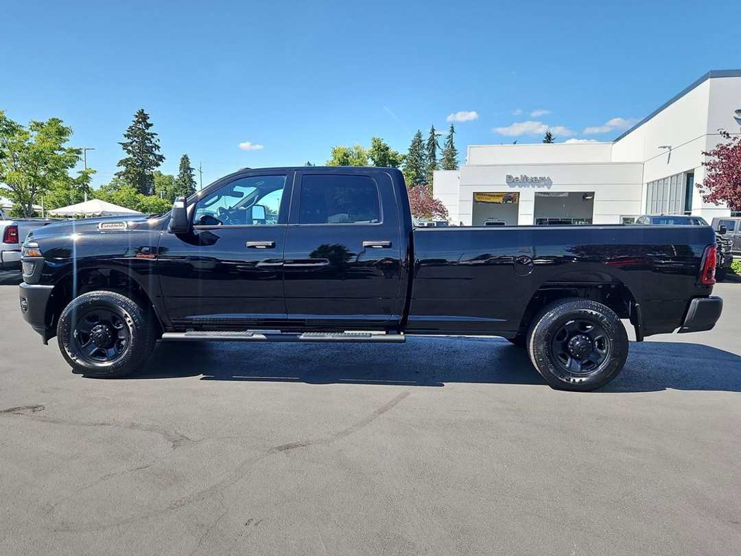 2025 Ram 3500 Tradesman - Image 3