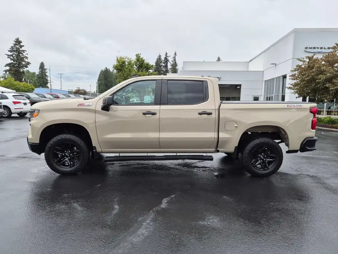 2022 Chevrolet Silverado 1500 Custom Trail Boss - Image 3