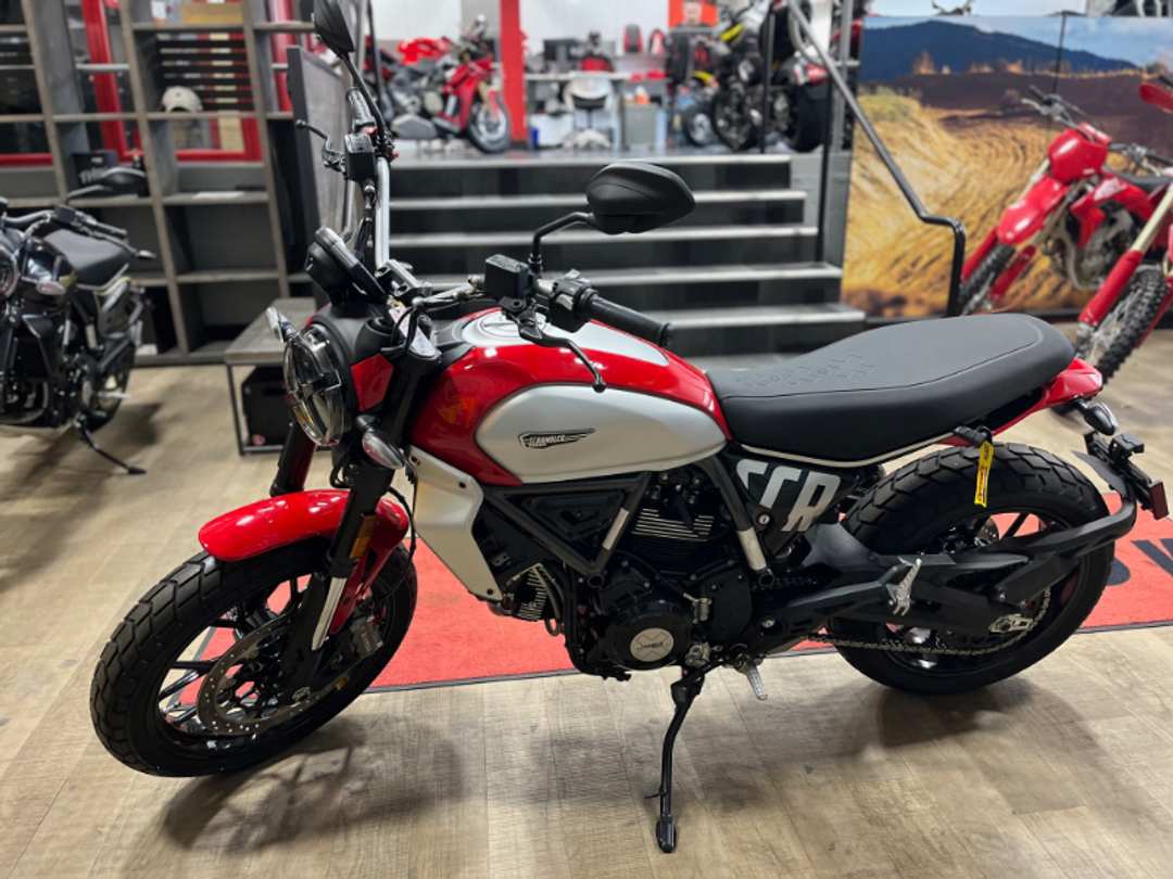 2025 Ducati Scr Icon - Demo - Image 2
