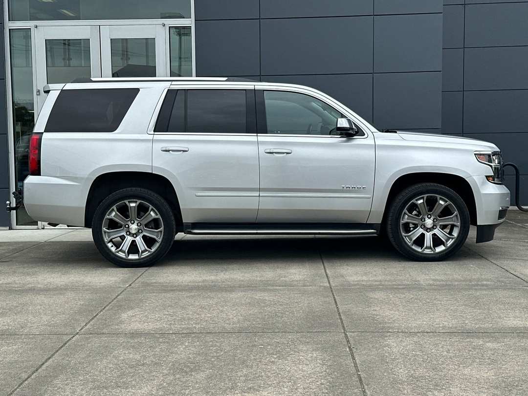 2019 Chevrolet Tahoe Premier - Image 2