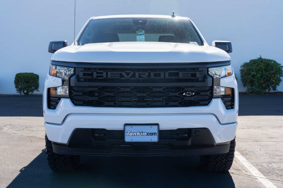 2026 Chevrolet Silverado 1500 Custom - Image 2