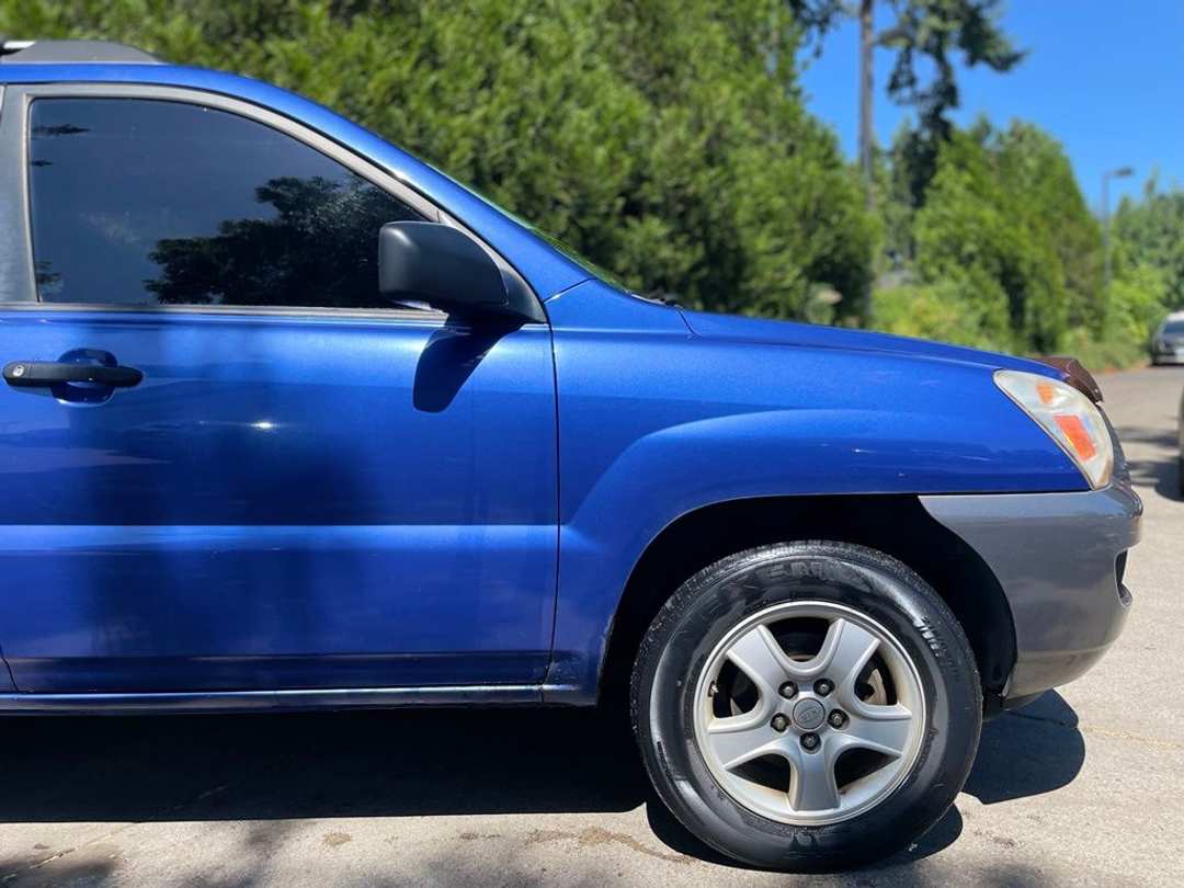 2008 Kia Sportage LX - Image 2