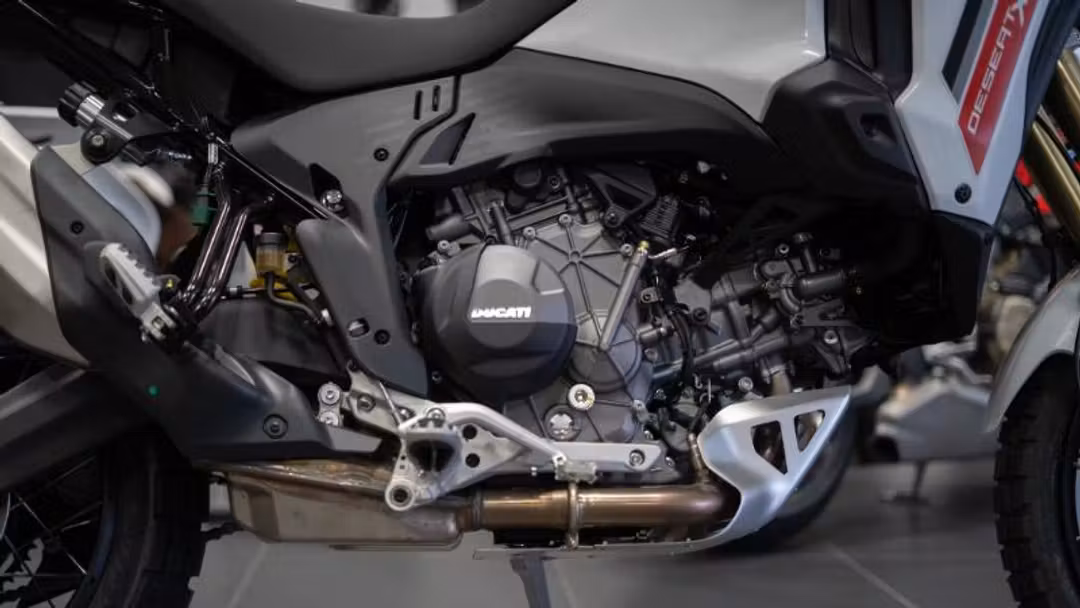 2026 Ducati Desertx V2 - Image 3