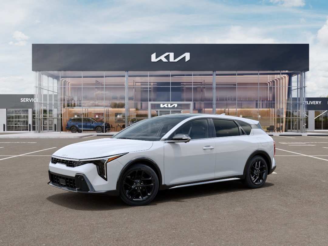 2026 Kia K4 GTLine Turbo - Image 3