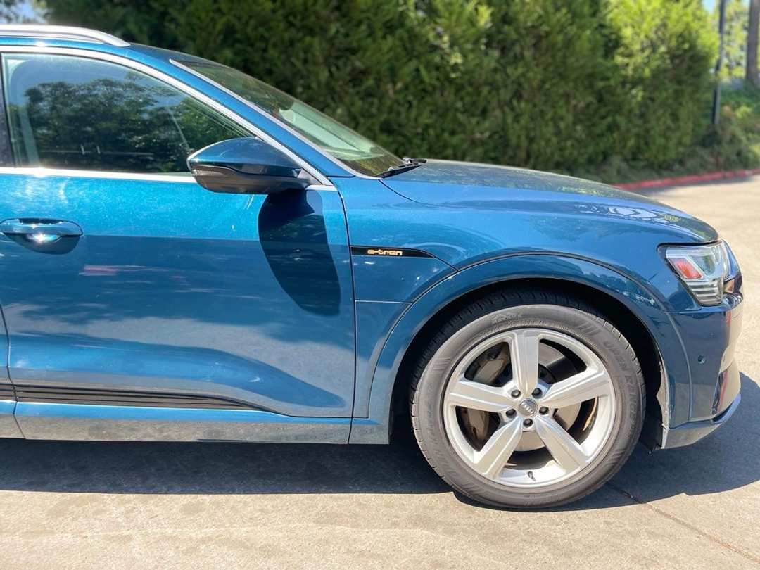 2019 Audi E-Tron Prestige - Image 2