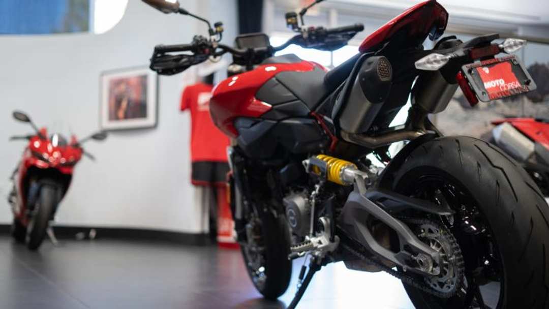 2026 Ducati Hypermotard V2 - Image 2