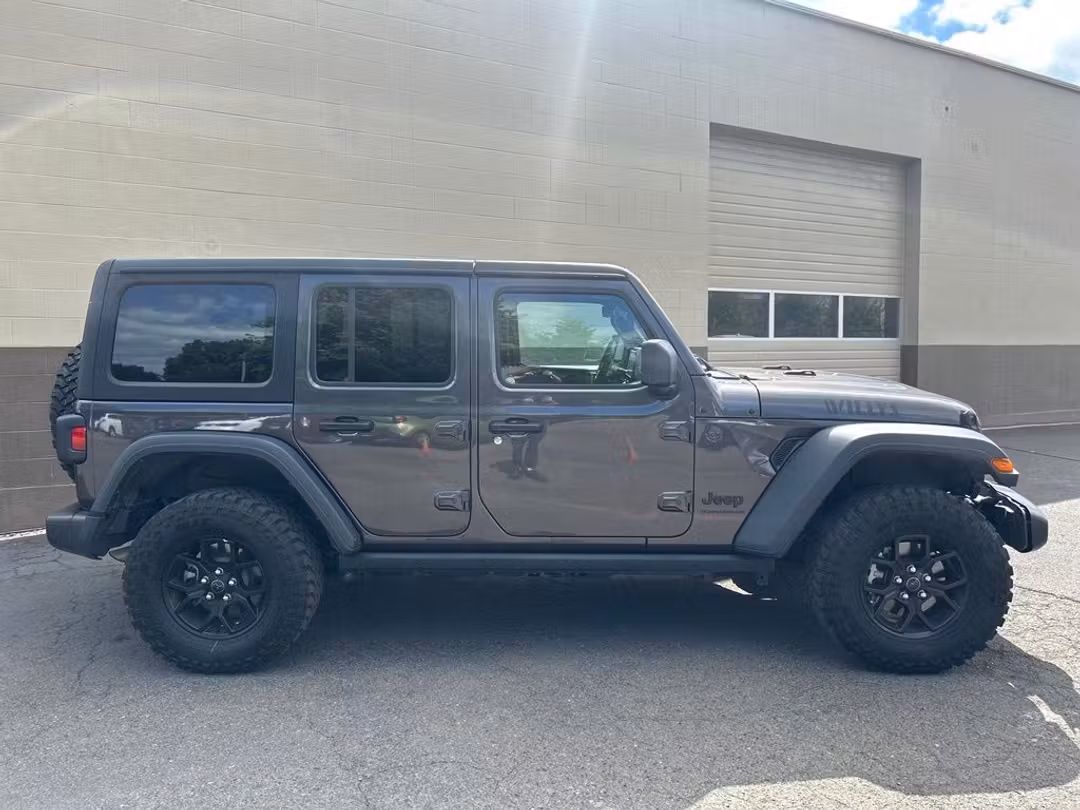 2018 Jeep Wrangler Unlimited Rubicon - Image 3