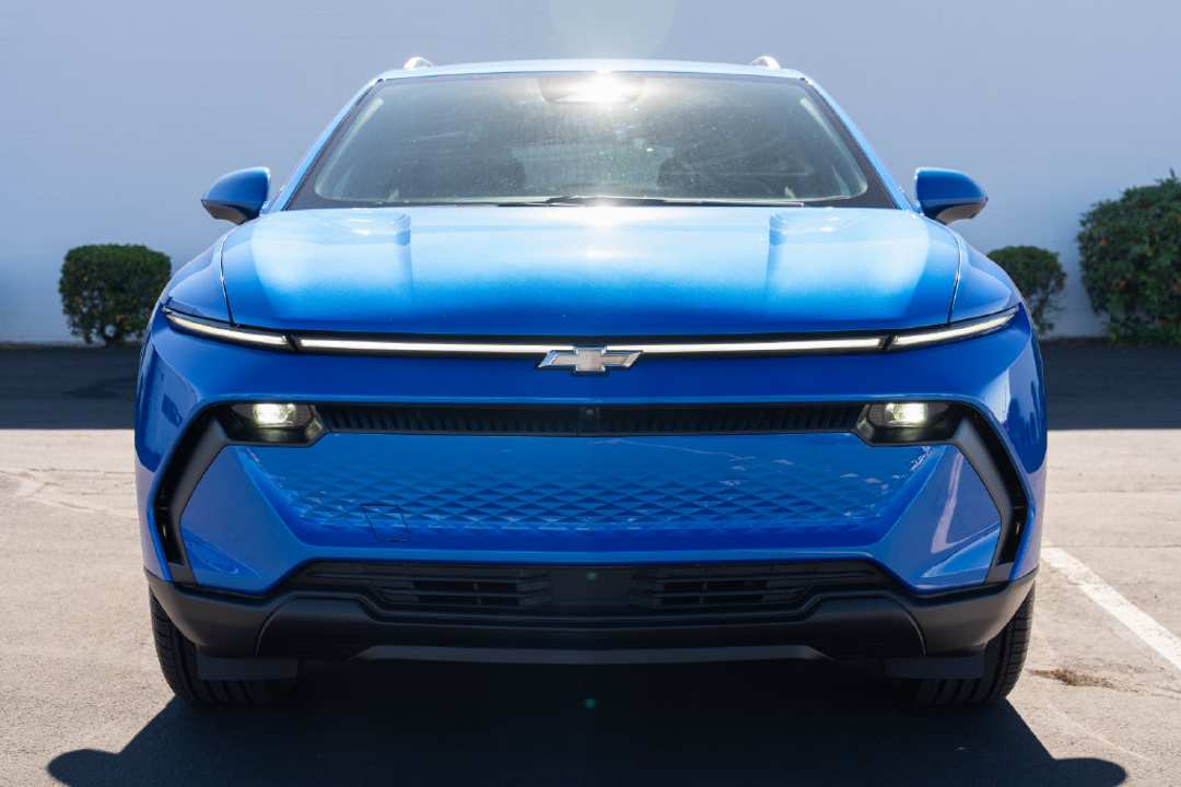 2026 Chevrolet Equinox Ev LT - Image 2