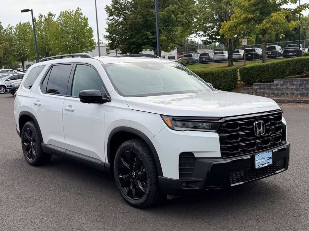 2026 Honda Pilot Black Edition - Image 2