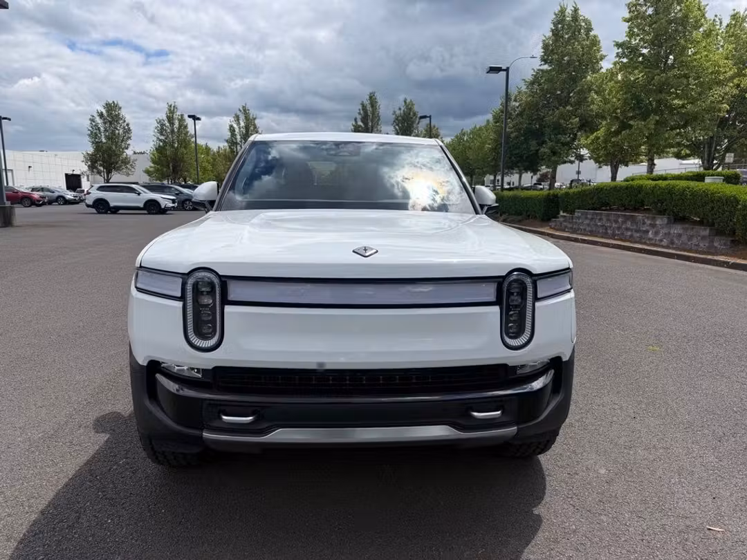 2022 Rivian R1T Adventure - Image 2