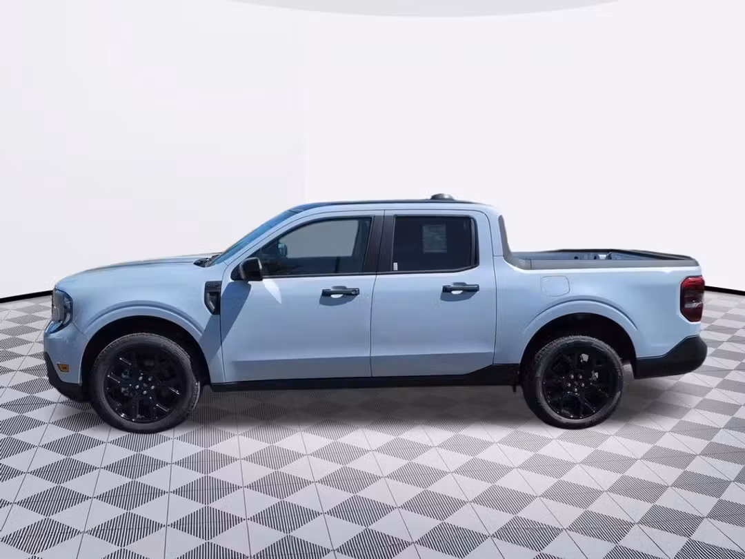 2026 Ford Maverick XLT - Image 2