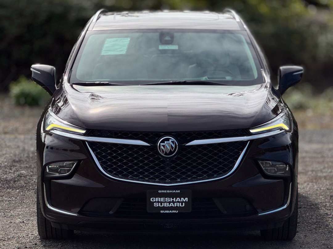 2023 Buick Enclave Avenir - Image 2