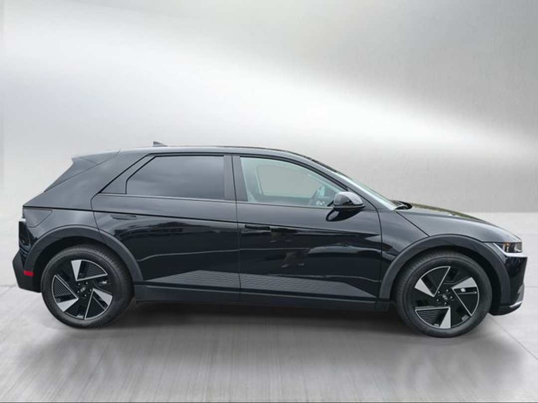 2026 Hyundai Ioniq 5 SEL - Image 2