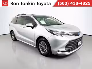 2021 Toyota Sienna XLE
