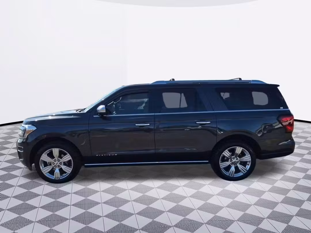 2022 Ford Expedition Max Platinum - Image 3