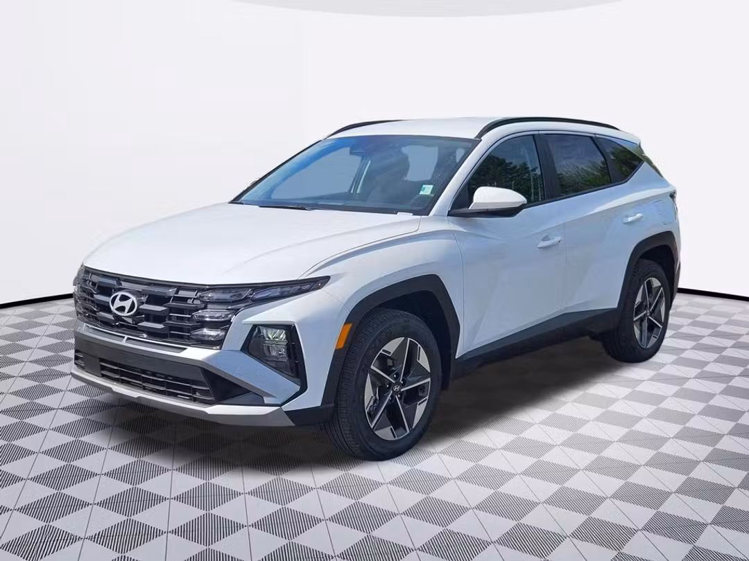 2026 Hyundai Tucson Hybrid SEL - Image 2