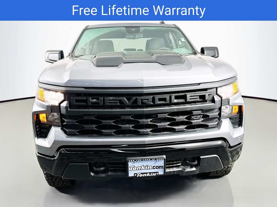 2026 Chevrolet Silverado 1500 Custom Trail Boss - Image 2