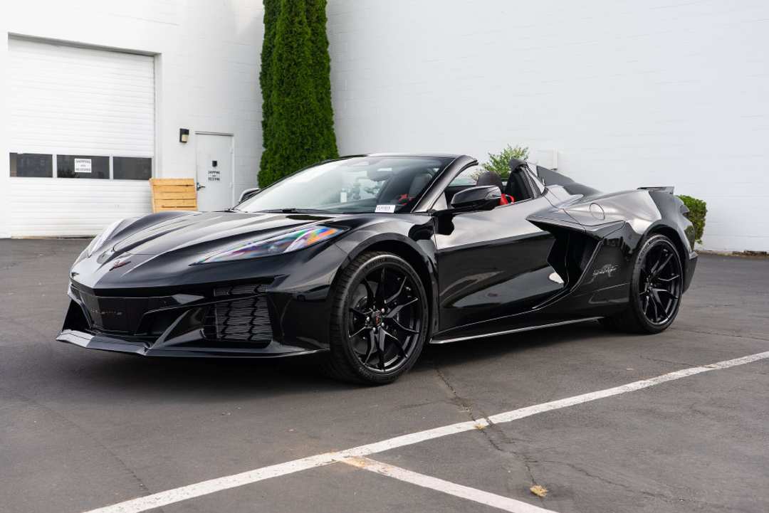 2027 Chevrolet Corvette Grand Sport - Image 3
