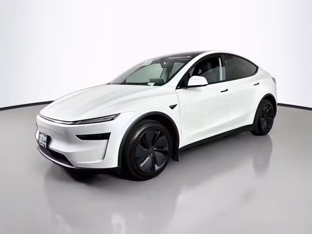 2026 Tesla Model Y Premium - Image 3