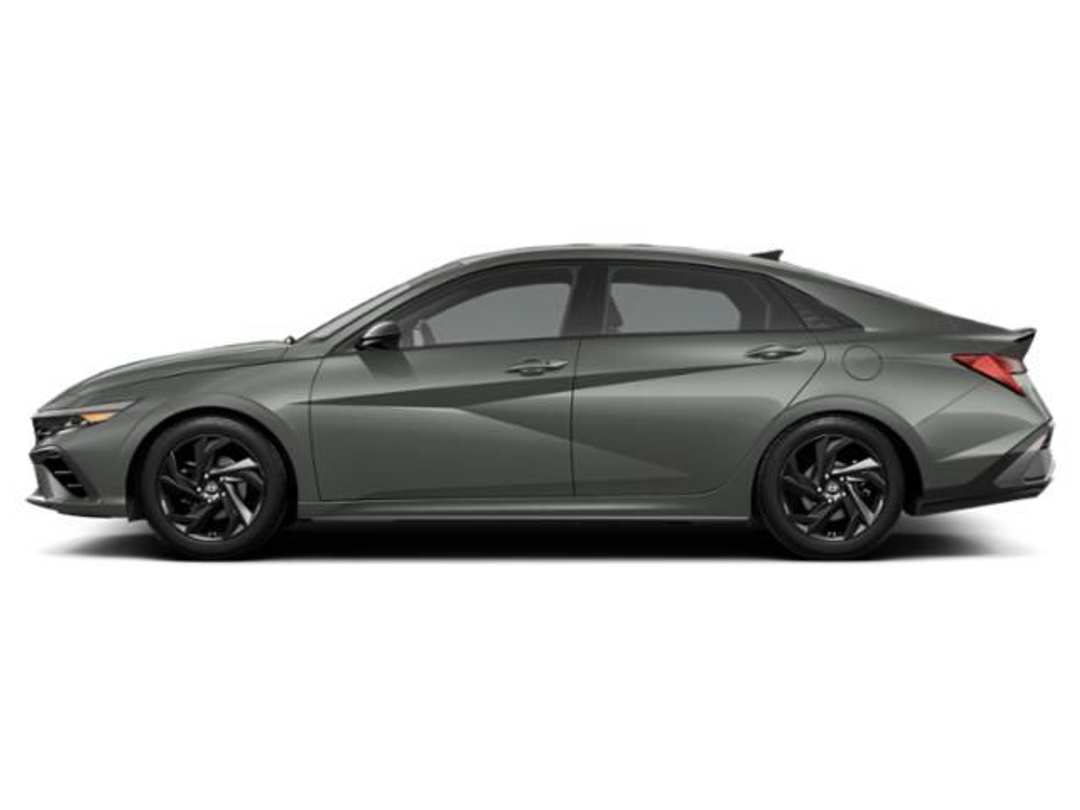 2026 Hyundai Elantra SEL Sport - Image 2