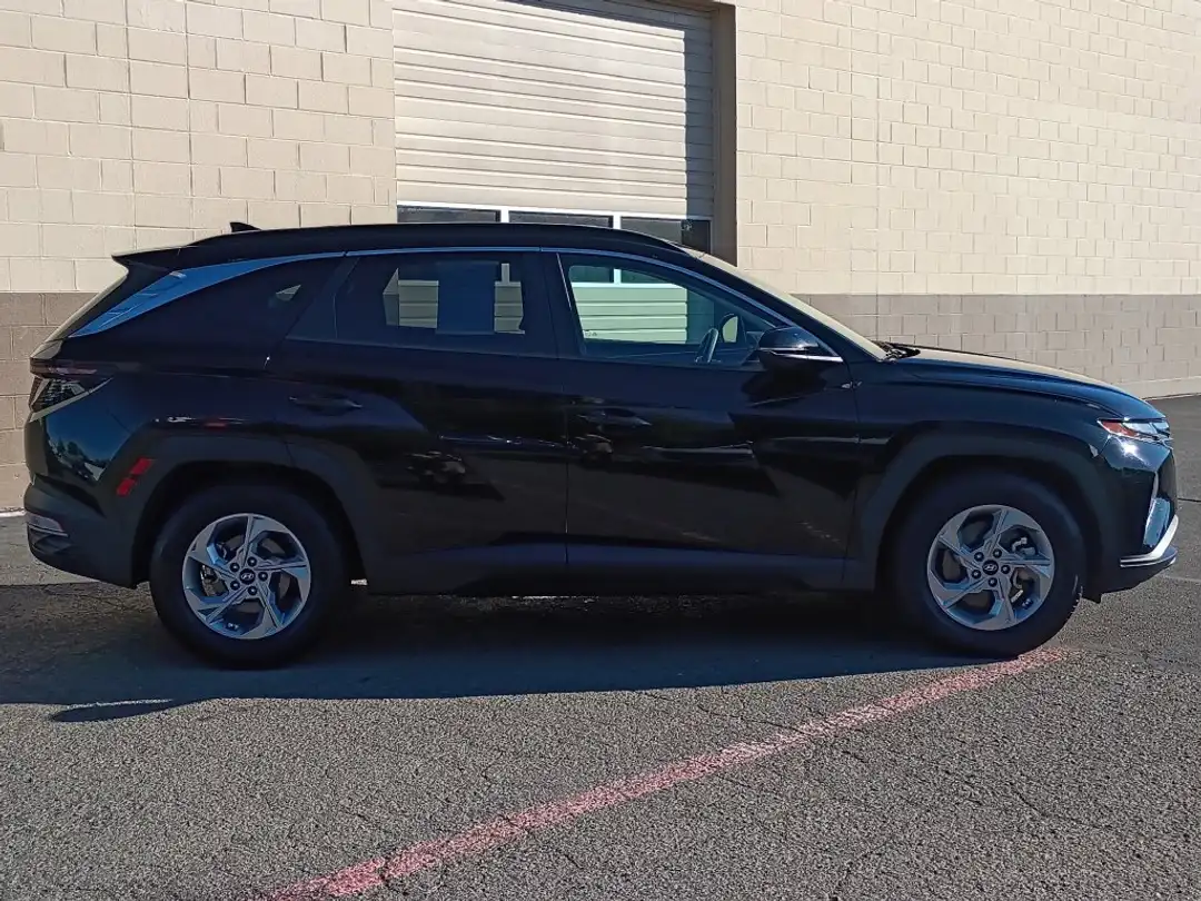 2022 Hyundai Tucson SEL - Image 3