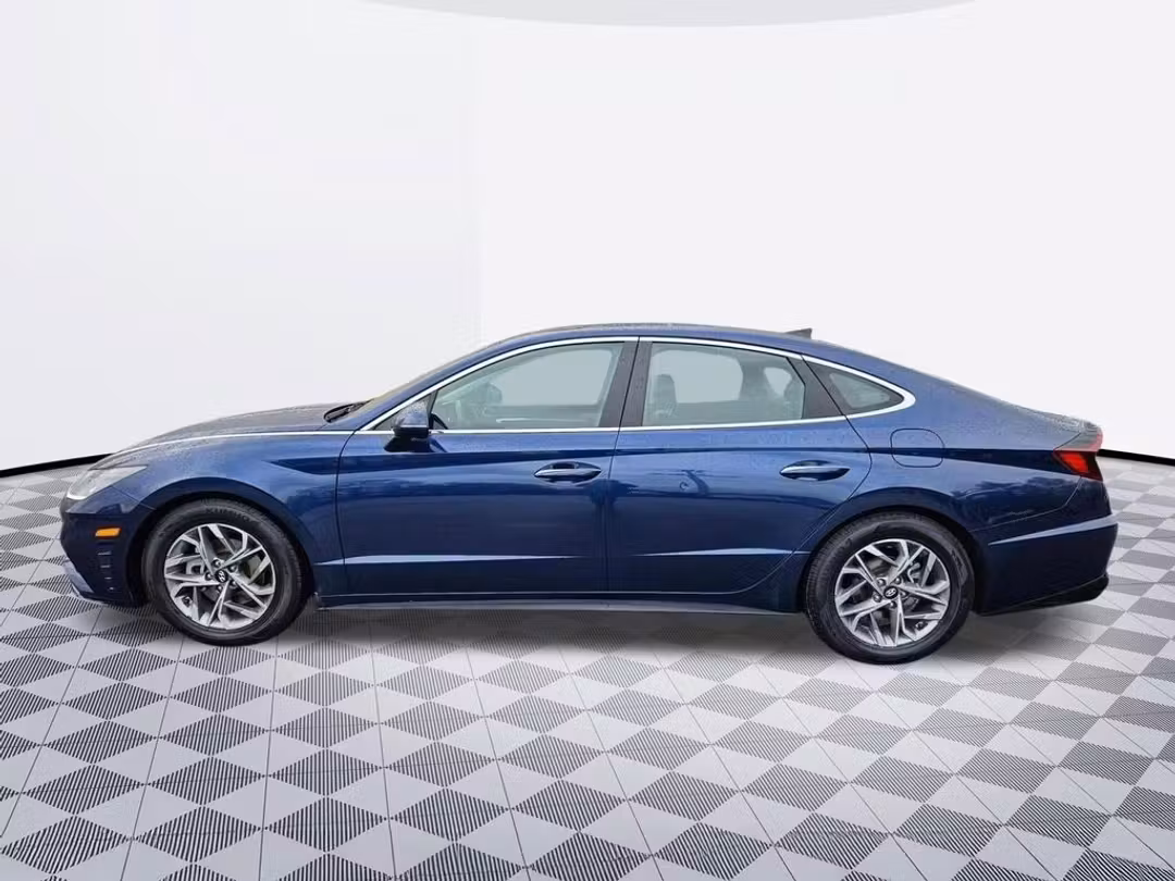 2020 Hyundai Sonata SEL - Image 3