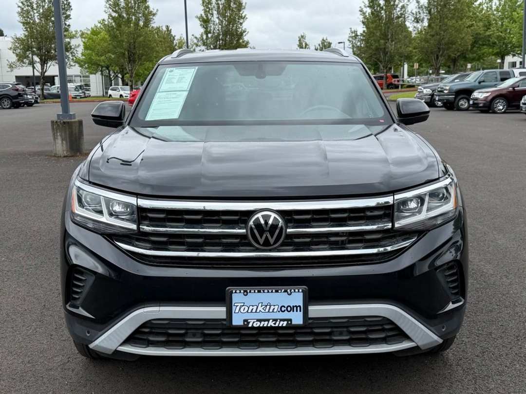 2022 Volkswagen Atlas Cross Sport 3.6L V6 SE w/Technology - Image 3