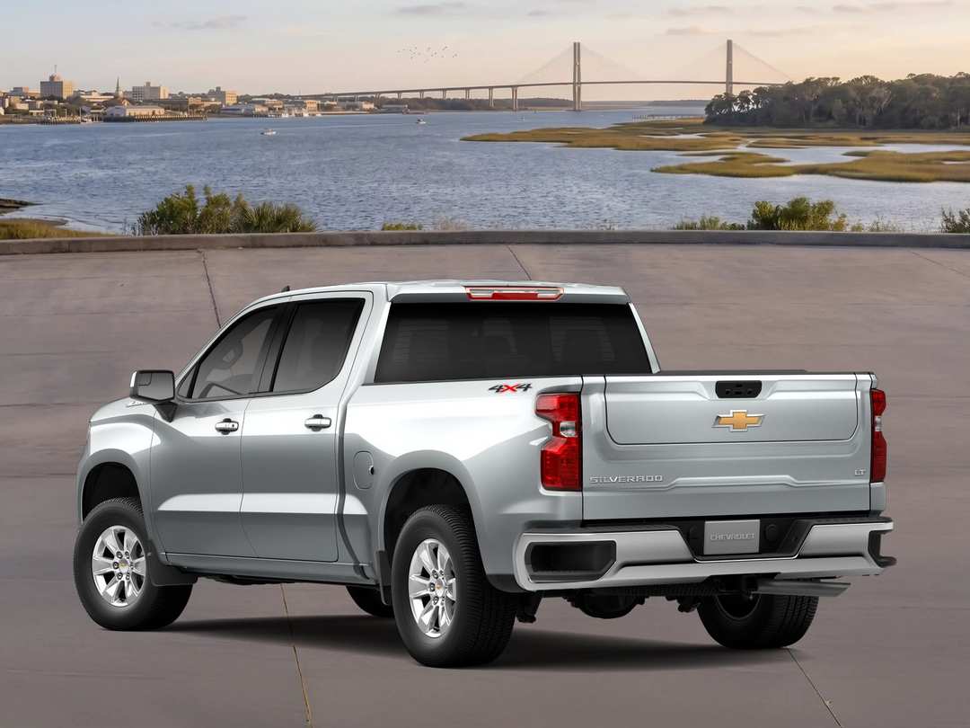 2026 Chevrolet Silverado 1500 LT - Image 2