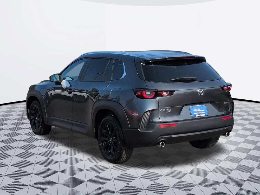 2025 MAZDA Cx-50 2.5 S Preferred Package - Image 3