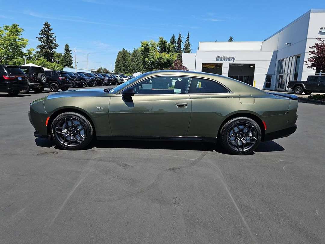 2026 Dodge Charger R/T - Image 3