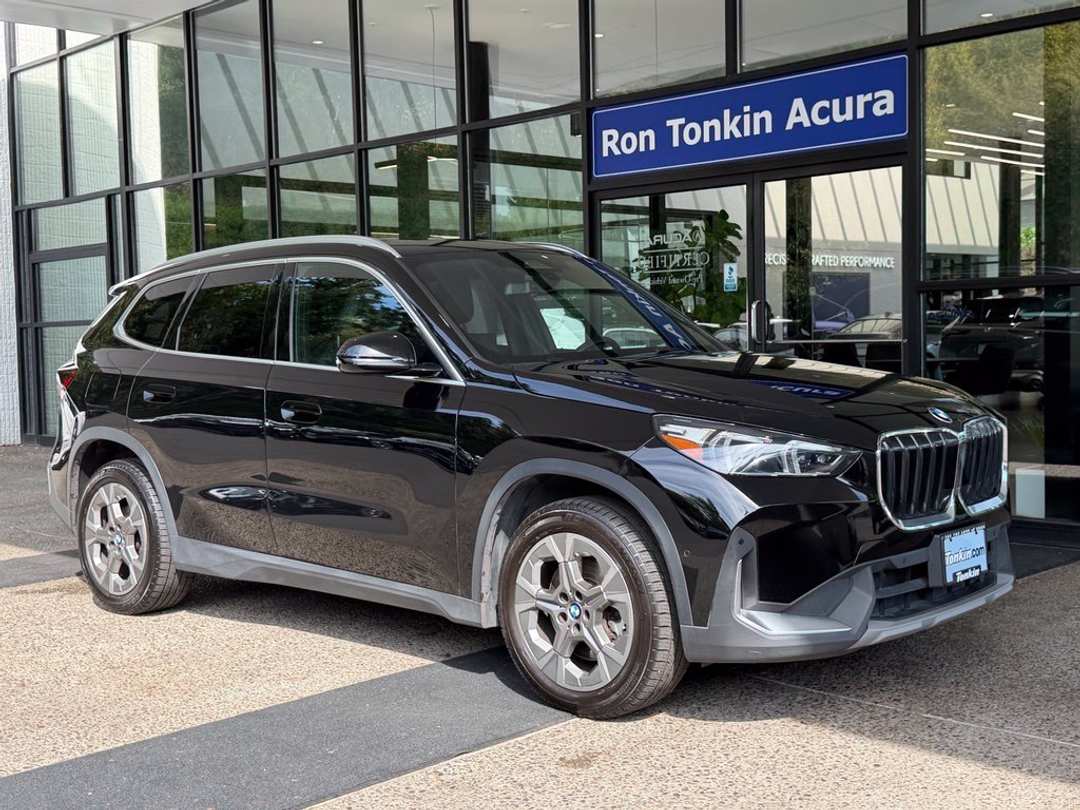 2023 BMW X1 xDrive28i - Image 2