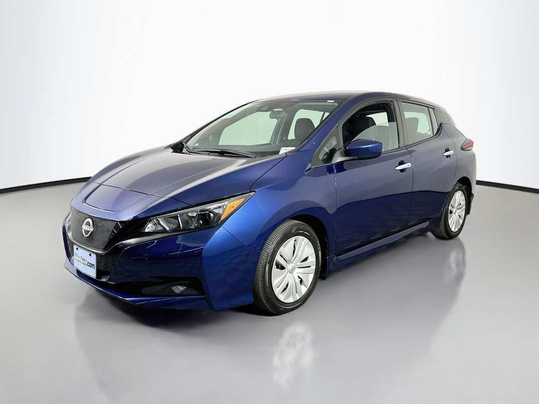 2023 Nissan LEAF S - Image 3