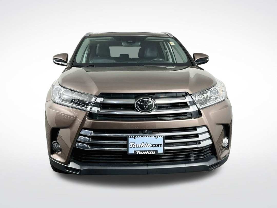 2017 Toyota Highlander Limited Platinum - Image 2