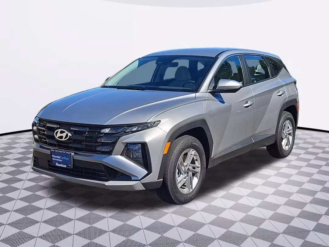 2025 Hyundai Tucson SE - Image 2