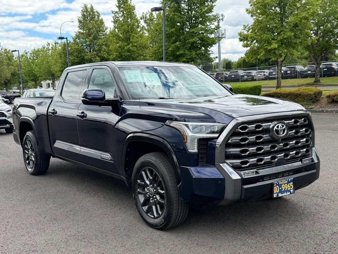 2023 Toyota Tundra Platinum - Image 2