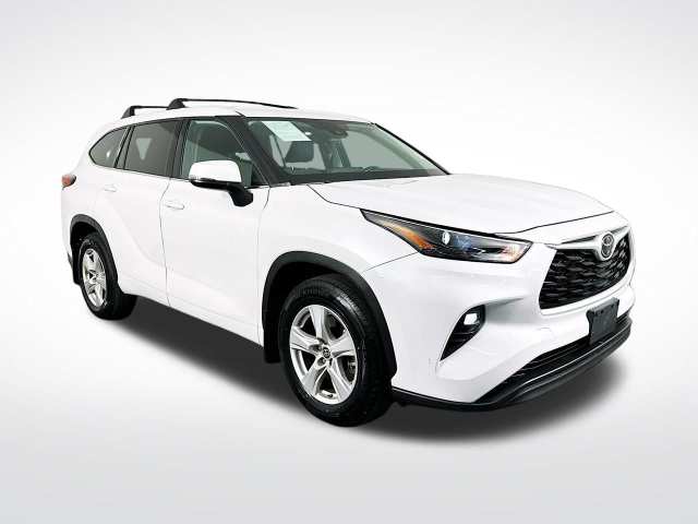 2022 Toyota Highlander LE