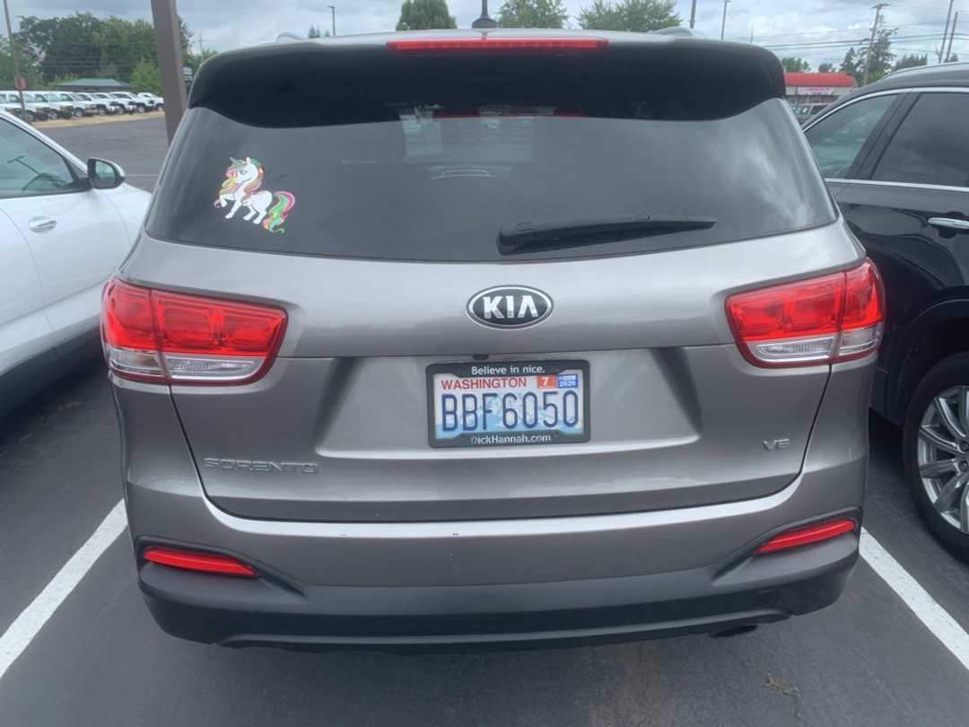 2017 Kia Sorento LX - Image 3