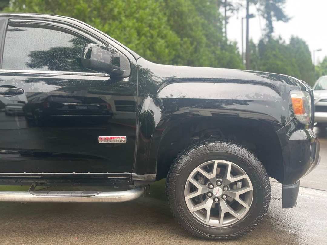 2015 GMC Canyon SLE1 - Image 2