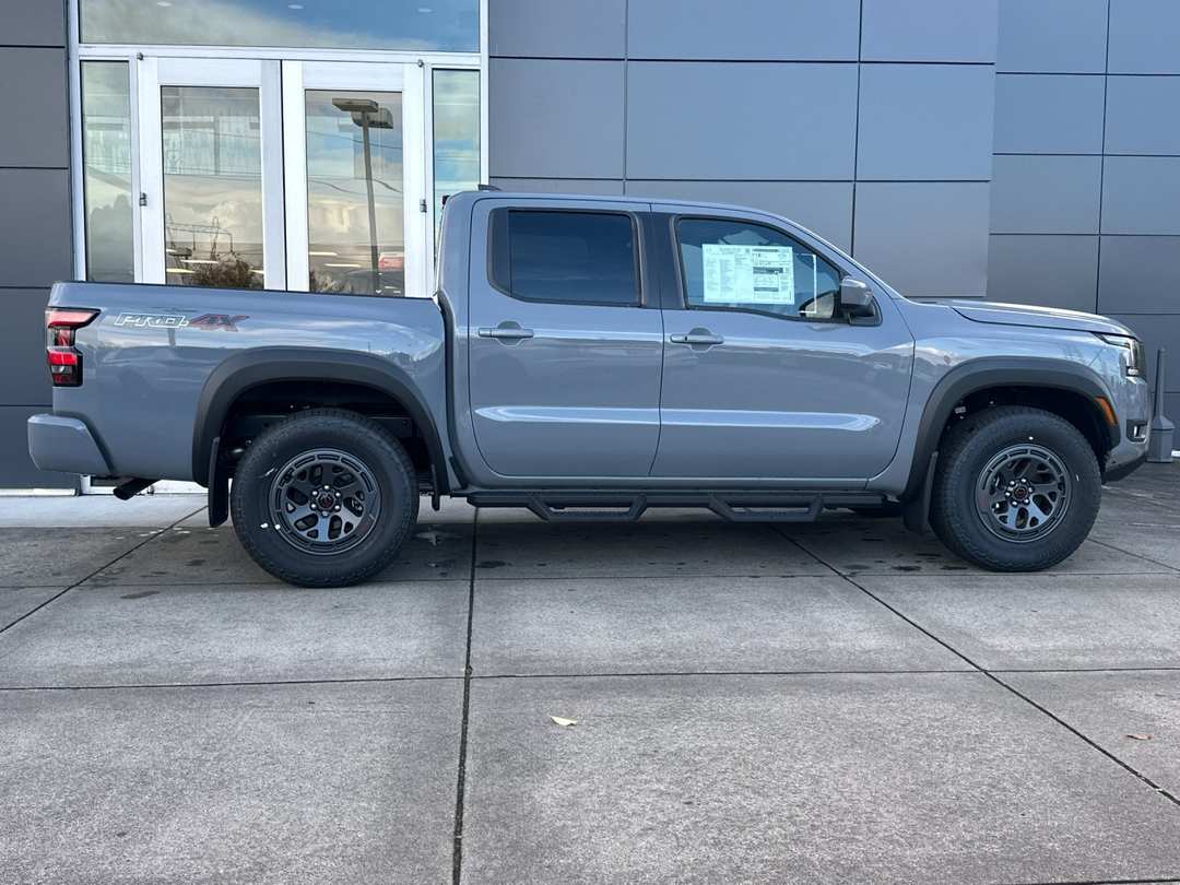 2026 Nissan Frontier PRO4X - Image 3